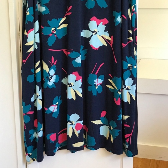 LANE BRYANT Floral Midi Dress Short Sleeve Cold Shoulder Plus Size 18 20 1X NWT - Picture 5 of 16